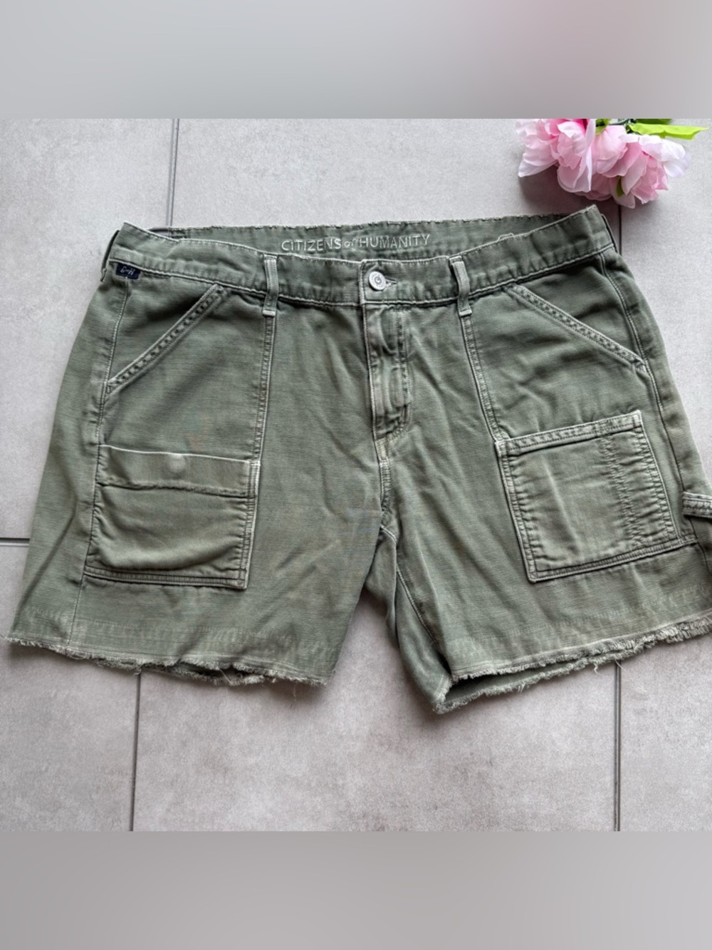 Citizens Of Humanity Olive Green High-Waist Utility Shorts SZ 31 Pockets zipper